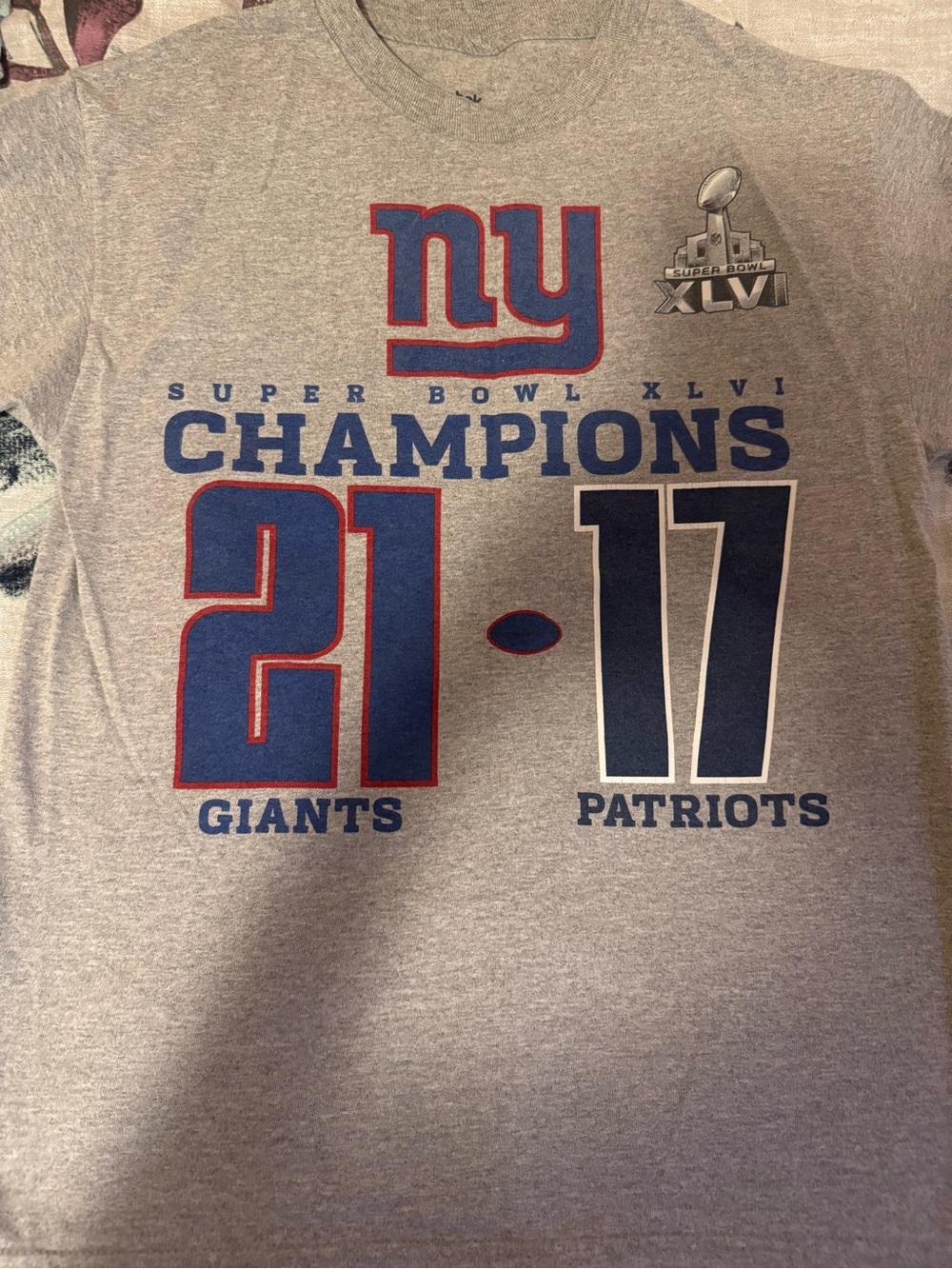 Shirt - Picture 2 of 4